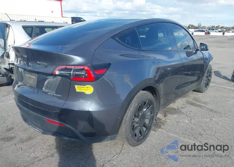 2020 Tesla Model Y Long Range Dual Motor All-Wheel Drive z USA, uszkodzony, nr VIN 5YJYGDEE6LF053141